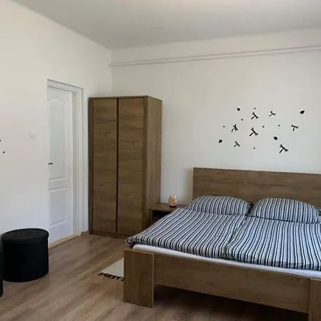 Apartment Aniko Nyaralohaz Badacsonytomaj