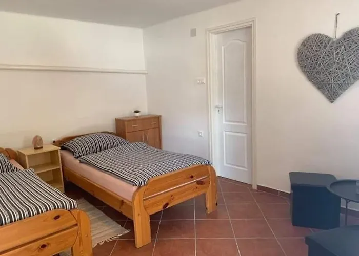 Aniko Nyaralohaz Badacsonytomaj